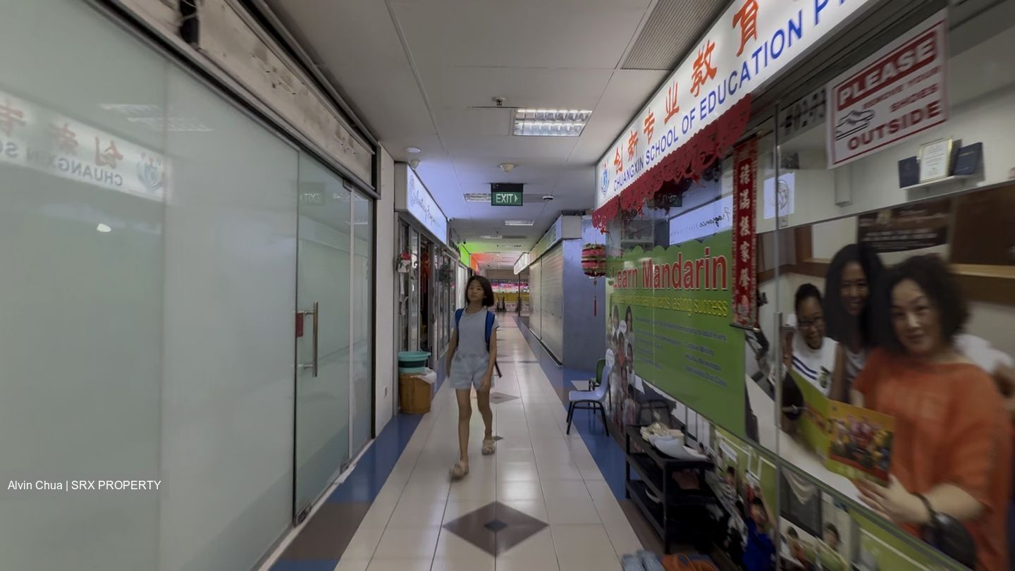 Bukit Timah Shopping Centre (D21), Retail #528360301